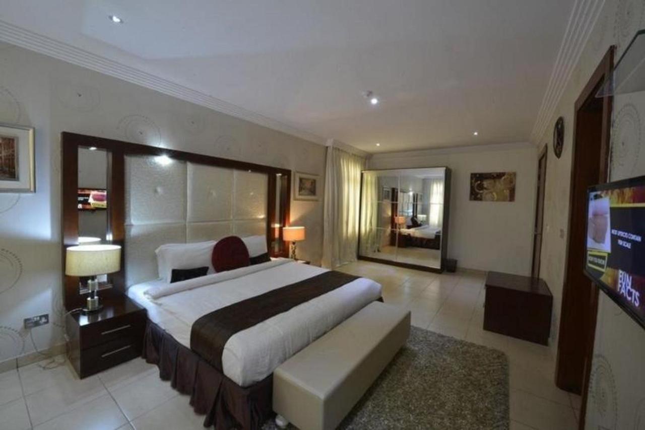Palazzo Dumont Hotel Ikuata Εξωτερικό φωτογραφία