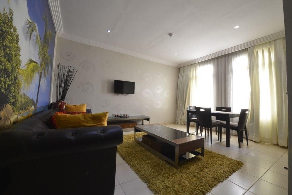 Palazzo Dumont Hotel Ikuata Εξωτερικό φωτογραφία