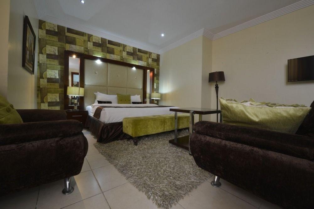 Palazzo Dumont Hotel Ikuata Εξωτερικό φωτογραφία